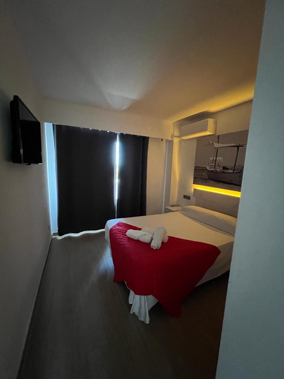 פורט ד'אלקודיה Bright Apartment In Puerto Alcudia מראה חיצוני תמונה